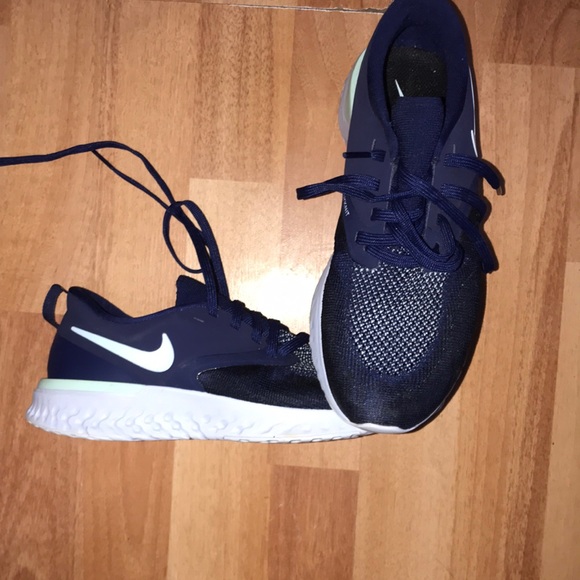 Nikes - Picture 4 of 4